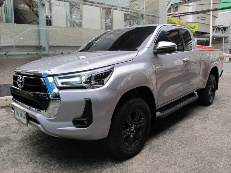 2023 TOYOTA HILUX REVO 2.4 Entry Smartcab Prerunner