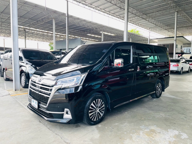 2021 TOYOTA MAJESTY Premium