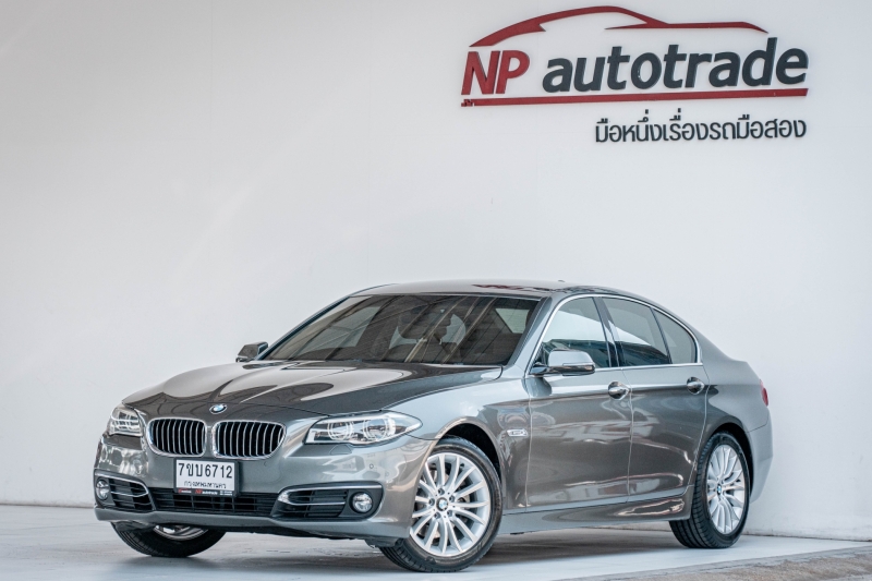 2015 BMW SERIES 5 528i
