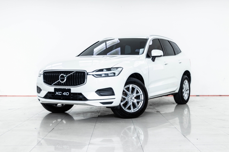 2020 VOLVO XC60 2.0 D4 AWD Momentum