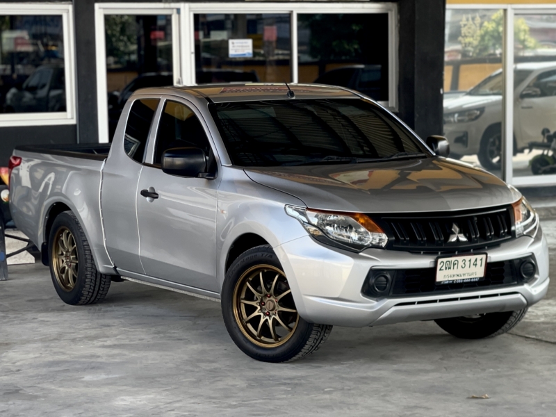 2017 MITSUBISHI TRITON MEGA CAB 2.5 GL