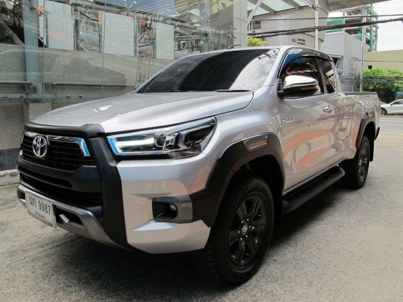 2025 TOYOTA HILUX REVO 2.4 Entry Smartcab Prerunner