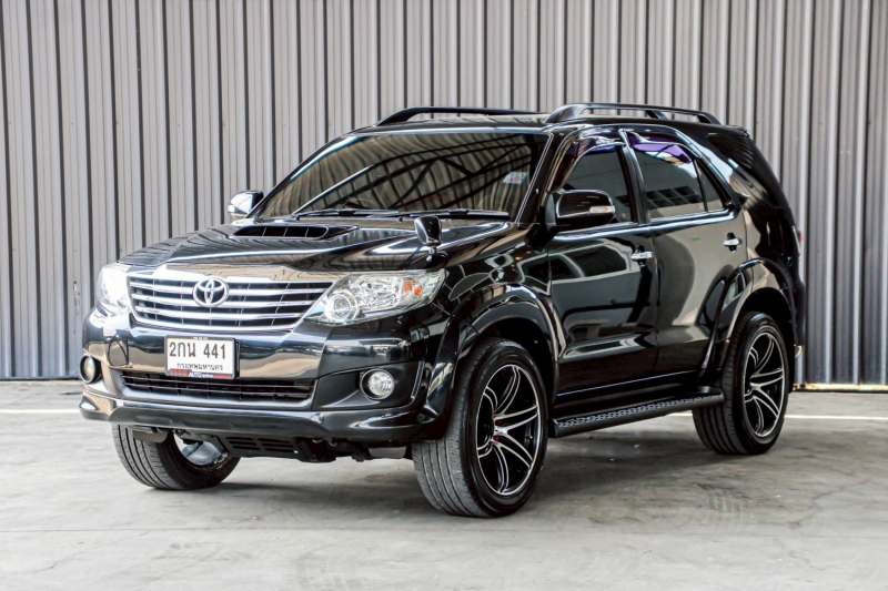 2013 TOYOTA FORTUNER 2.5 G