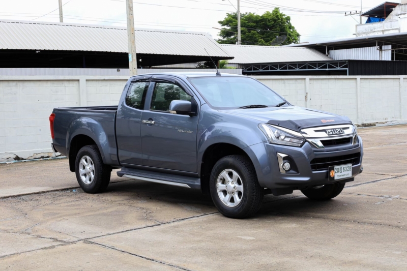 2018 ISUZU D-MAX โฉมสอง (12-19) Hi-Lander CAB4 1.9 Ddi Z