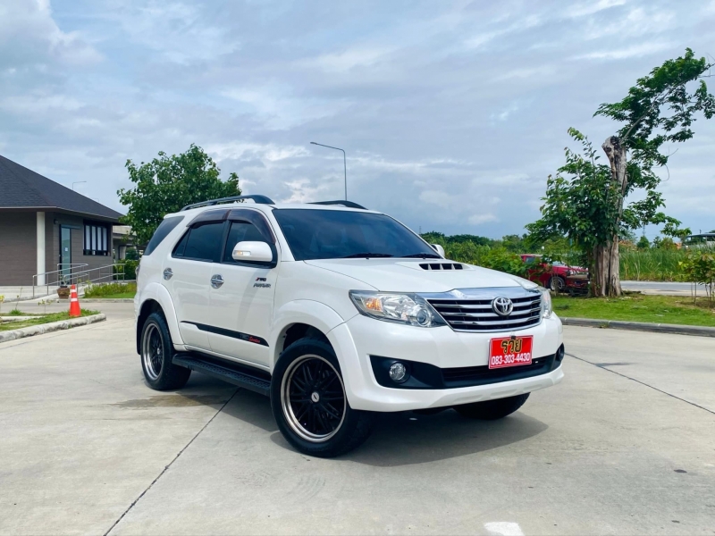 2013 TOYOTA FORTUNER 3.0 V