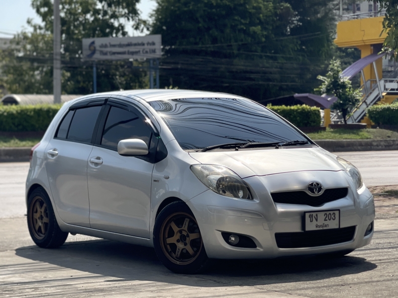 2009 TOYOTA YARIS 1.5 J