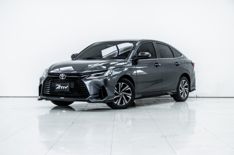 2025 TOYOTA YARIS ATIV Premium