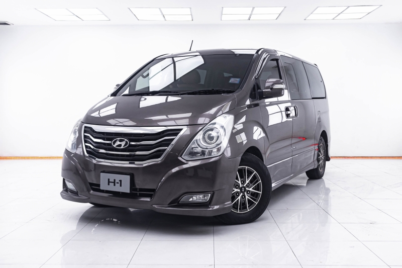 2014 HYUNDAI H-1 2.5 DELUXE