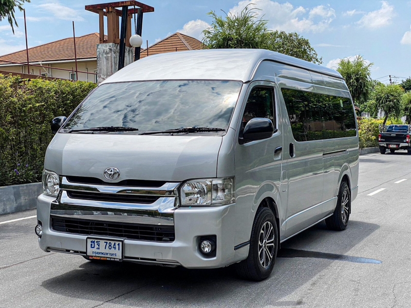 2018 TOYOTA COMMUTER 3.0 D4D