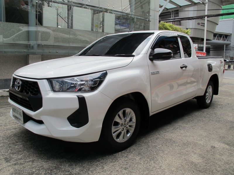 2024 TOYOTA HILUX REVO