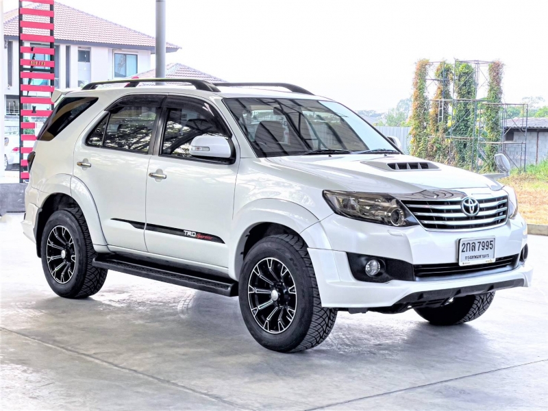 2014 TOYOTA FORTUNER 3.0 V