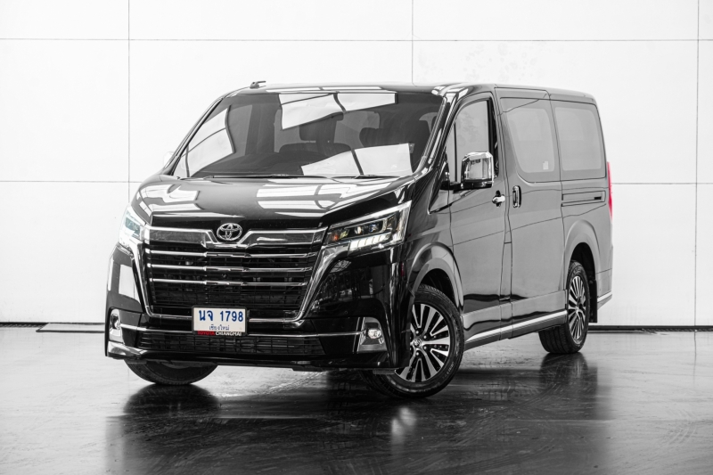 2020 TOYOTA MAJESTY Premium