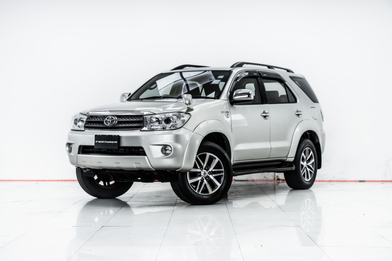 2010 TOYOTA FORTUNER 2.7 V