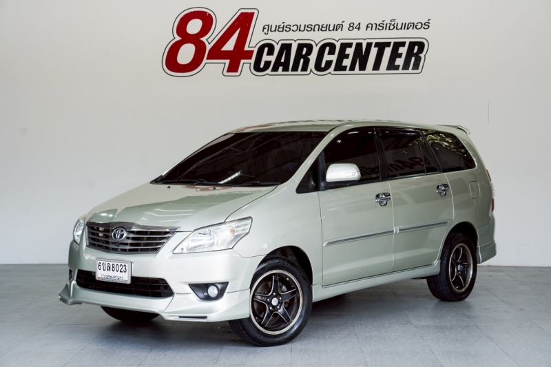 2012 TOYOTA INNOVA 2.0 V