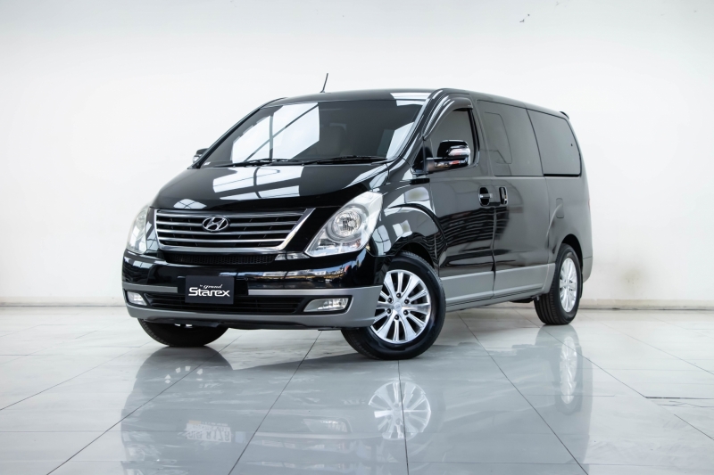 2011 HYUNDAI GRAND STAREX 2.5 VIP