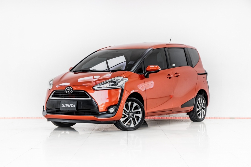 2018 TOYOTA SIENTA 1.5 V