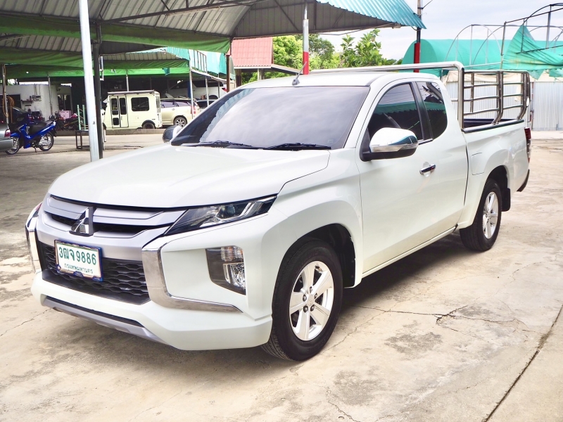 2021 MITSUBISHI TRITON MEGA CAB 2.5 GLX