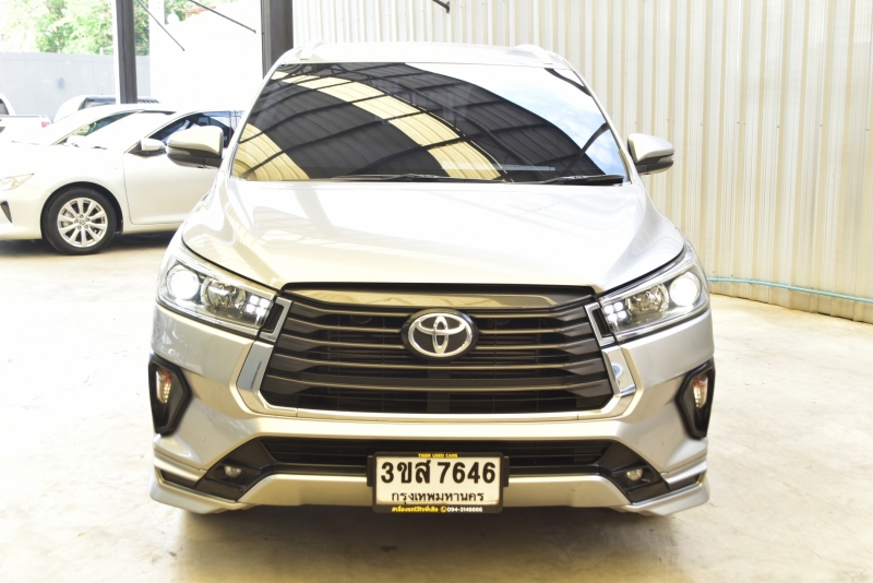 2022 TOYOTA INNOVA CRYSTA 2.8 PREMIUM