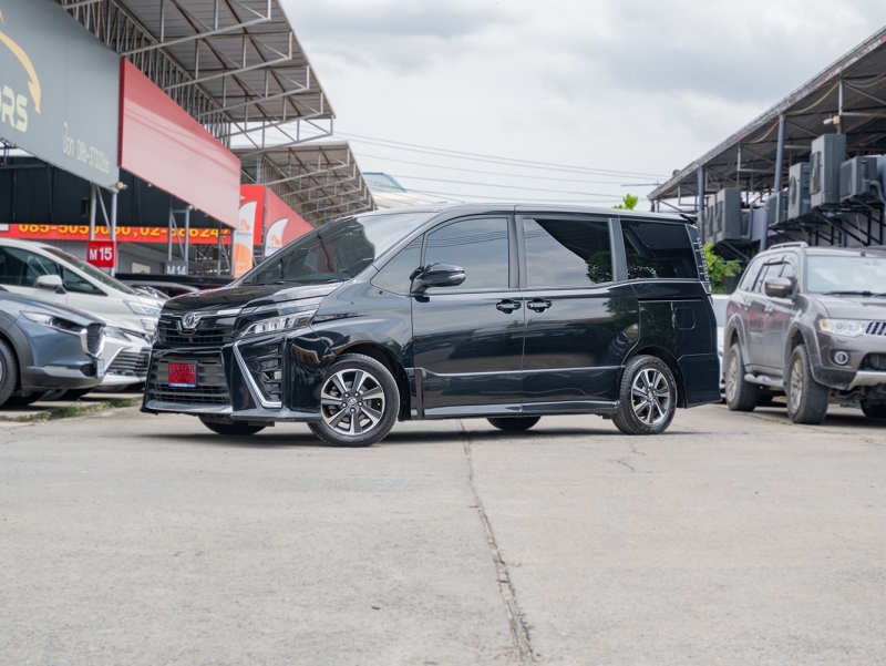 2019 TOYOTA VOXY 2.0 ZS