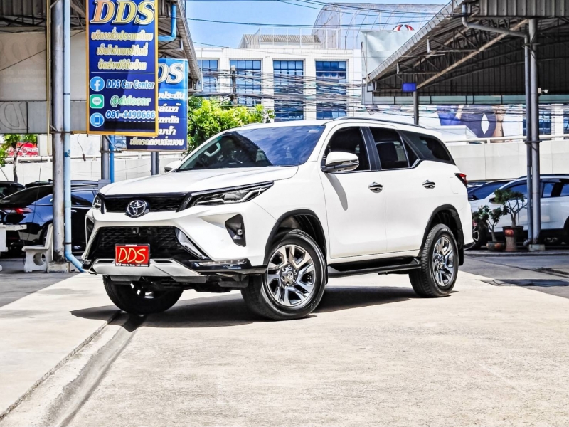 2020 TOYOTA FORTUNER 2.4 V LEADER 2WD