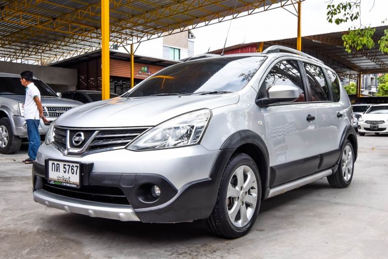 2016 NISSAN LIVINA 1.6 E