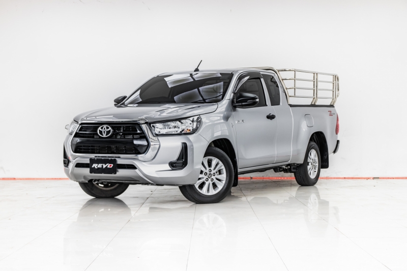 2024 TOYOTA HILUX REVO 2.4 E Smartcab Z-EDITION