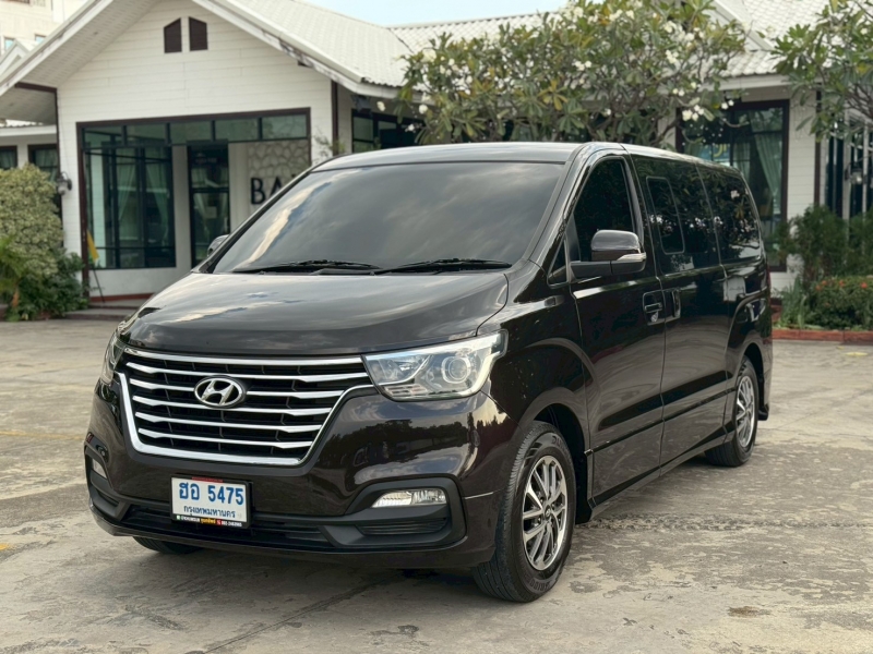 2018 HYUNDAI H-1 2.5 DELUXE