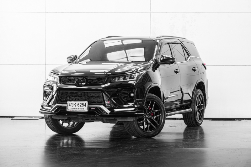 2022 TOYOTA FORTUNER 2.8 GR Sport 4WD