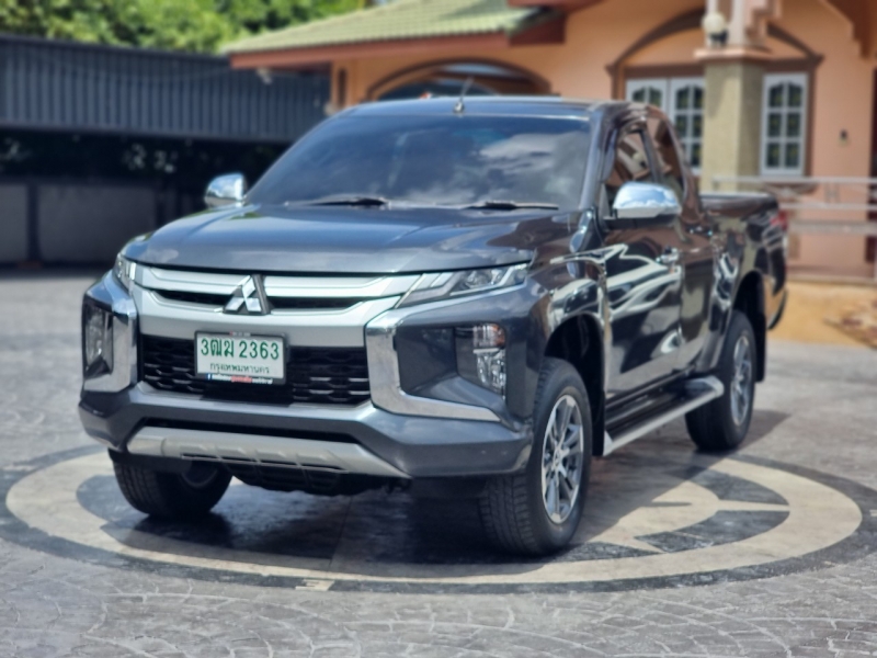 2020 MITSUBISHI TRITON MEGA CAB 2.5 GLX