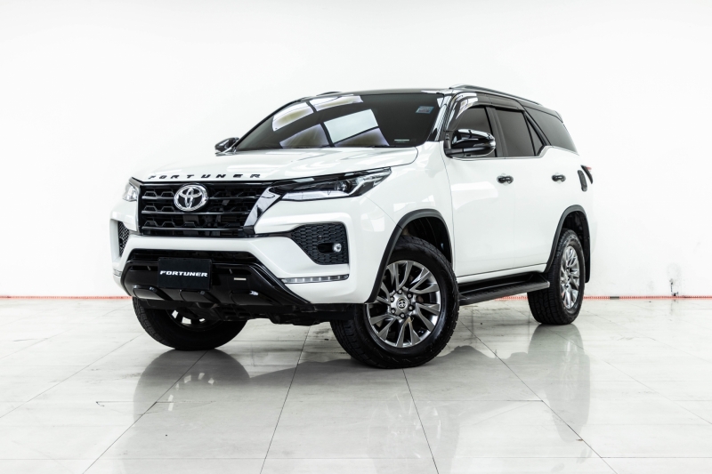 2021 TOYOTA FORTUNER 2.4 V