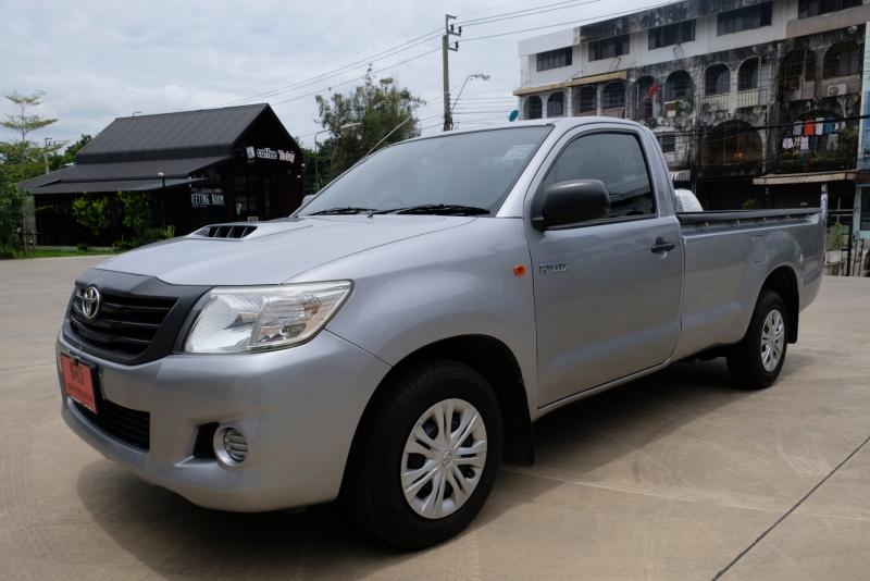 2014 TOYOTA HILUX VIGO 2.5 J STANDARD CAB