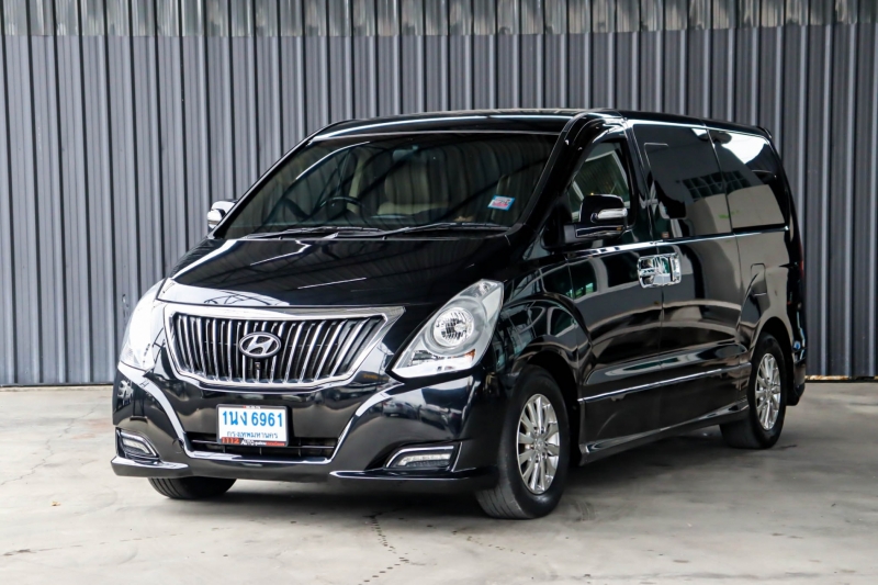 2018 HYUNDAI H-1 2.5 DELUXE