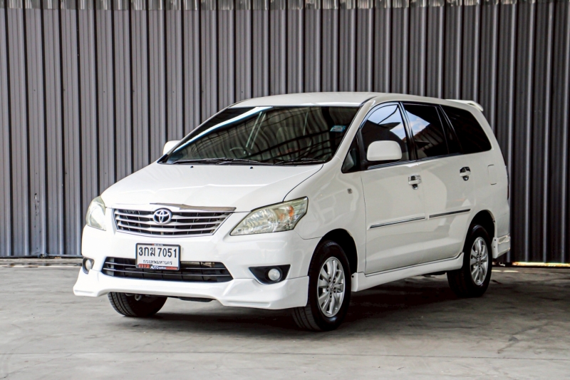 2014 TOYOTA INNOVA 2.0 G