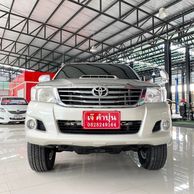 2011 TOYOTA HILUX VIGO 2.5 E SMART CAB PRERUNNER