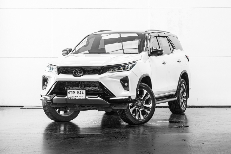 2023 TOYOTA FORTUNER 2.4 LEGENDER 2WD